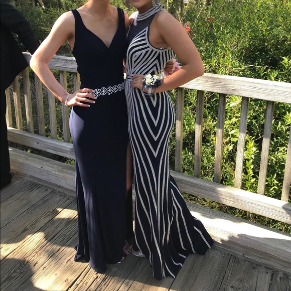 Gorgeous Jovani Prom Dress - Picture 4 of 8